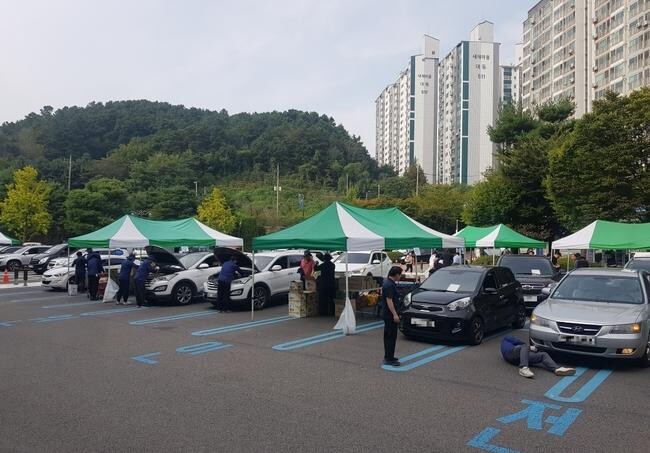 시흥시는 안전 운행 및 교통사고 예방을 위해 경기도자동차전문정비사업조합(카포스) 시흥시지회가 주관하는 자동차 무상점검ㆍ정비 서비스 행사를 오는 6월 16일 시청 후문 주차장에서 개최한다.