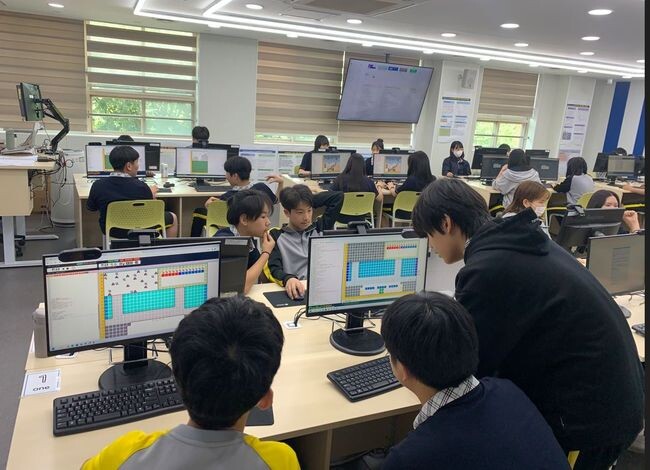 광명 충현중, AI 코스웨어 기반 융합수업 실시