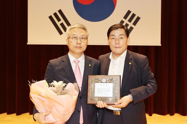 옹진군, 제33대 정상구 부군수 이임식 개최