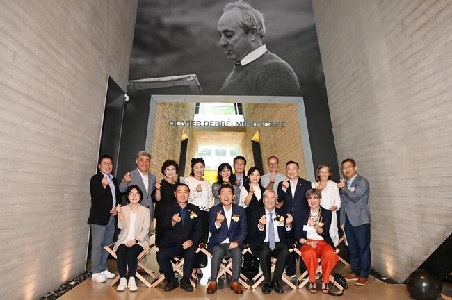 수원시립미술관, 프랑스 추상화가 올리비에 드브레 개인전 개막