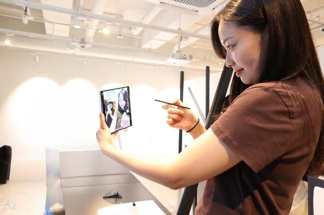 LG U+ '일상비일상의틈byU+', 갤럭시 Z 폴더6 | Z 플립6 팝업 전시