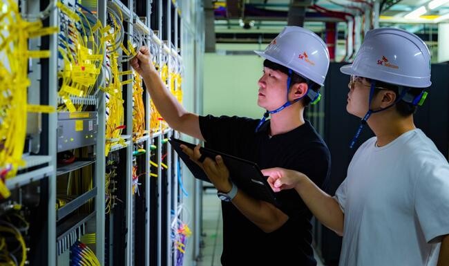 SKT&middot;SK브로드밴드, 800Gbps 대용량 유선망 국내 첫 도입&hellip;AI 시대 선제 대응