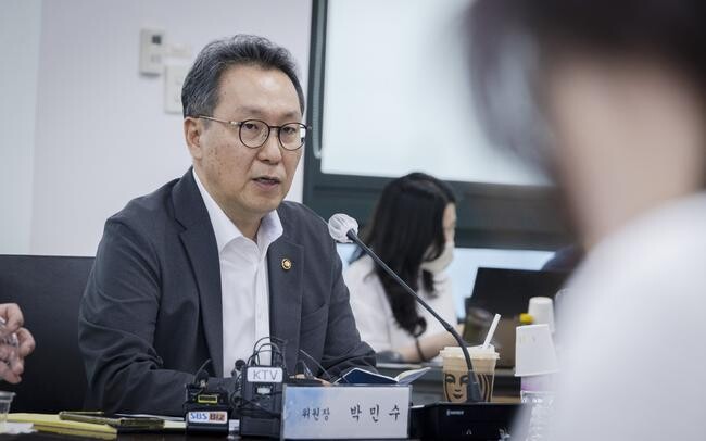 보건복지부는 지난 6일 오후 2024년 제17차 건강보험정책심의위원회(이하 ‘건정심’, 위원장 : 박민수 제2차관)를 개최해 2025년도 건강보험료율을 올해와 동일한 7.09%로 결정했다. 