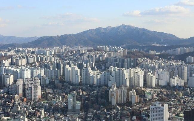 국토교통부는 하자심사분쟁조정위원회(하심위)에 신청된 공동주택 하자 처리 현황과 주요 건설사별 &rsquo;24년 하반기(3차) 하자판정 결과를 공개했다.