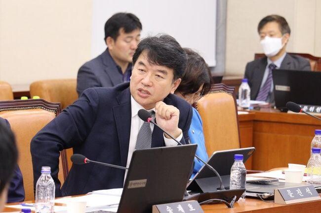 문진석 더불어민주당 의원(충남 천안시갑, 국토교통위원회)