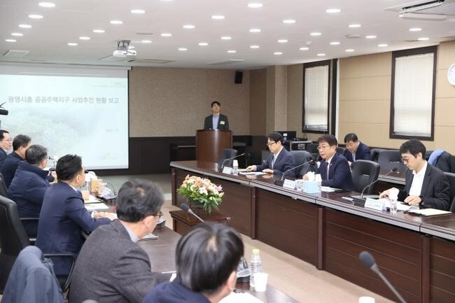 박상우 국토교통부 장관은 17일, 광명시흥 공공주택지구를 방문해 주택 공급 계획을 점검하고 사업 추진 상황을 확인했다.