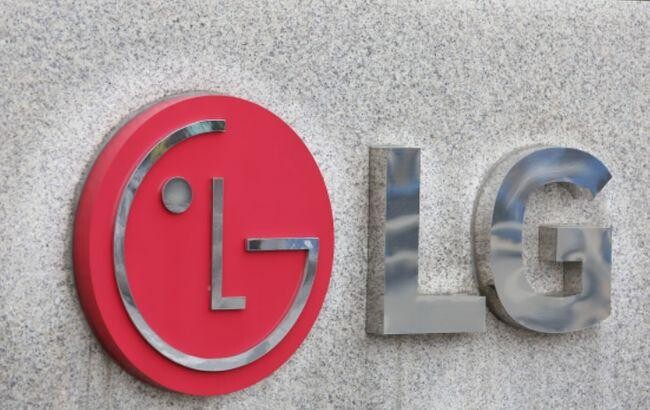 LG에너지솔루션이 11일(한국시간) LG에너지솔루션과 전고체전지 연구 분야의 세계적 석학인 시카고대학교 셜리 멍(Shirley Meng) 교수가 연구한 `금속의 결정 성장 방향(texture)이 배터리 충전 속도 및 안전성에 미치는 영향`에 대한 논문이 에너지 분야의 저명한 학술지 Joule에 게재됐다고 밝혔다.