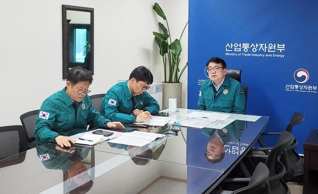 최남호 산업통상자원부 2차관은 2025. 3. 26(수) 16:30 정부서울청사에서 한국전력공사, 한국수력원자력 등 산업부 소관 주요 에너지 공공기관 대상으로 긴급 점검 회의를 개최했다.