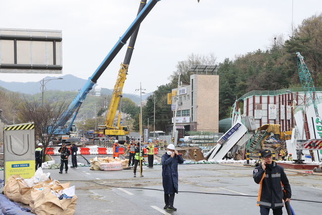 12일 오후 신안산선 공사장 사고현장 모습 (사진=광명시 제공)