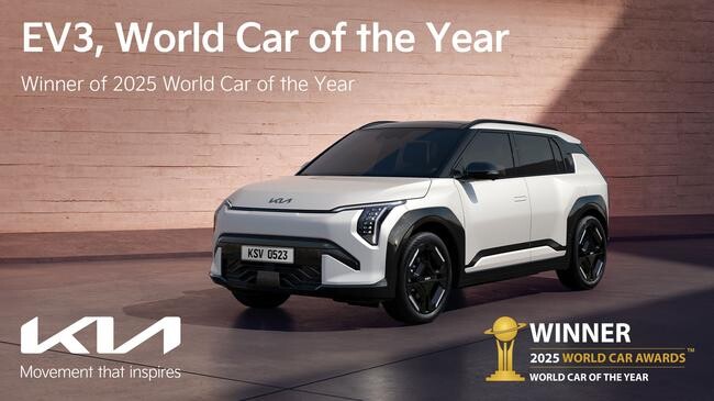 `2025 월드카 어워즈(2025 World Car Awards)`에서 `세계 올해의 자동차(World Car of the Year, WCOTY)`에 선정된 기아 EV3