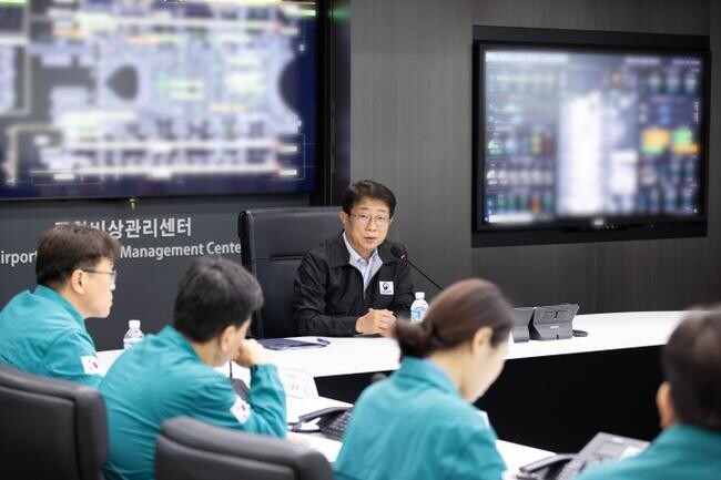 박상우 국토교통부 장관이 5월 1일 오전 10시 30분 인천국제공항 제1터미널을 찾아 5월 연휴기간(5월 1일~6일) 공항 내 혼잡관리 상황과 보조배터리 안전관리 실태를 점검했다.