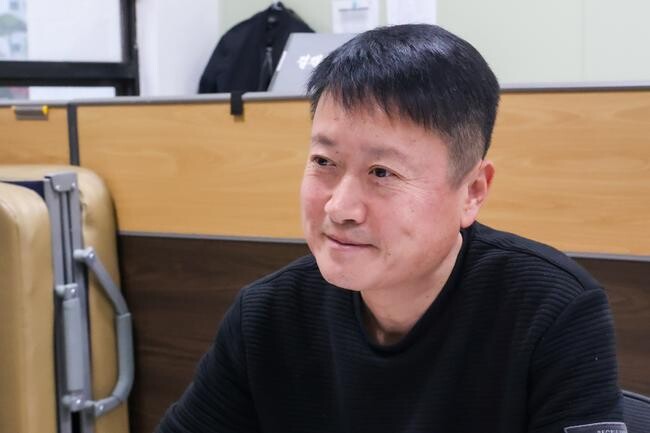 광명경찰서는 2014년 6월 접수된 실종 신고에 따라 추적 수사를 벌인 끝에 장기 실종자로 분류됐던 인물을 최근 소재 확인하고 가족에게 무사히 인계했다고 밝혔다. 광명경찰서 실종팀장 김태영 경위