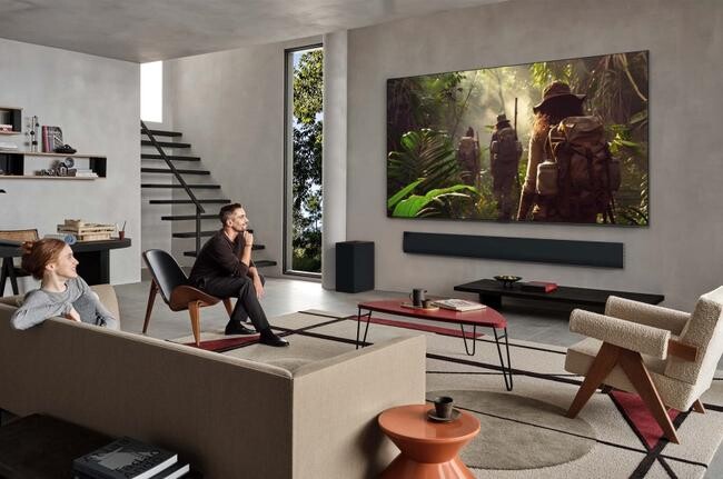 2025년형 LG 올레드 에보(모델명 G5) 라이프스타일 이미지컷.